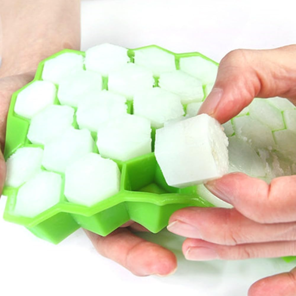 Silicone Ice Cube Tray 37 Grid Ice Cube Mold With Lid Honeycomb Ice Maker Reusable Ice Container For Coffee Juice